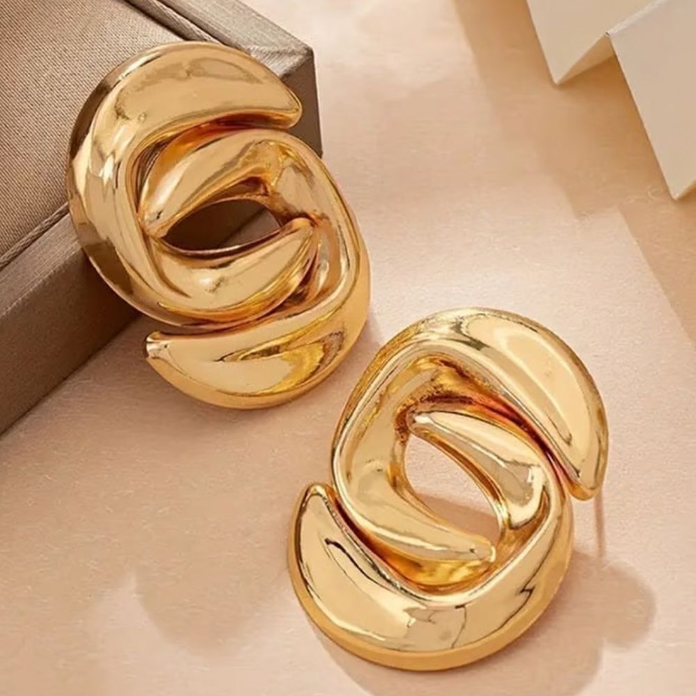 Elegant Gold Earrings A1293